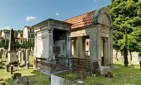 Alla Scoperta Del Cimitero Monumentale Ebraico Di Firenze