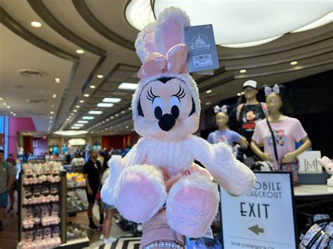 Get A Jump Start On Spring With New Mickey And Minnie Easter Bunny