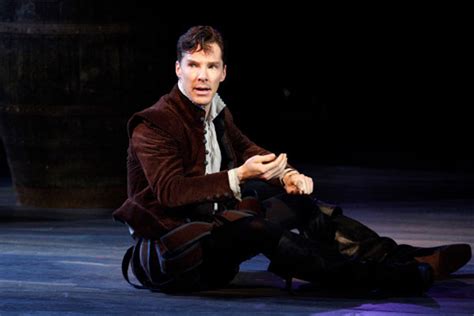 Benedict Cumberbatch Pleads with Fans to Stop Filming His 'Hamlet' Performances (video) - Daily ...