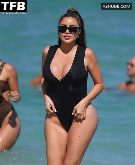 Larsa Pippen Sexy Seen Flaunting Her Curves And Ass In A Black Swimsuit At The Beach In Miami