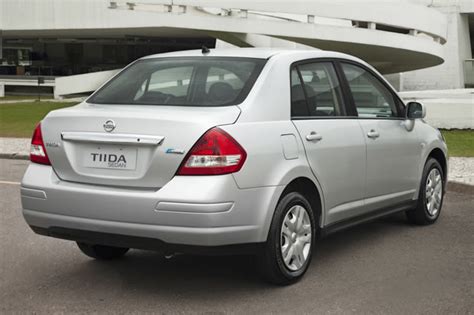 Nissan Apresenta A Linha Tiida 2012