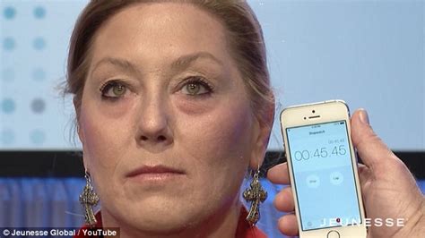 Instantly Ageless Cream Appears To Erase Eye Bags In 45 Seconds Daily