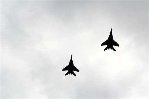 fighter jet plane army  photo  pixabay