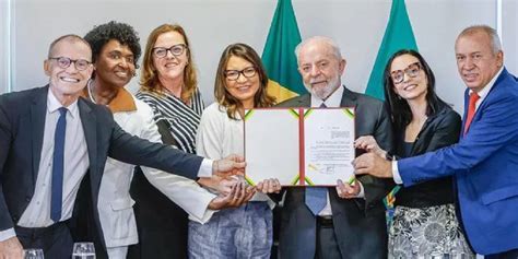 Sancionada Pelo Presidente Lula Lei Que Mant M Em Sigilo Nome De