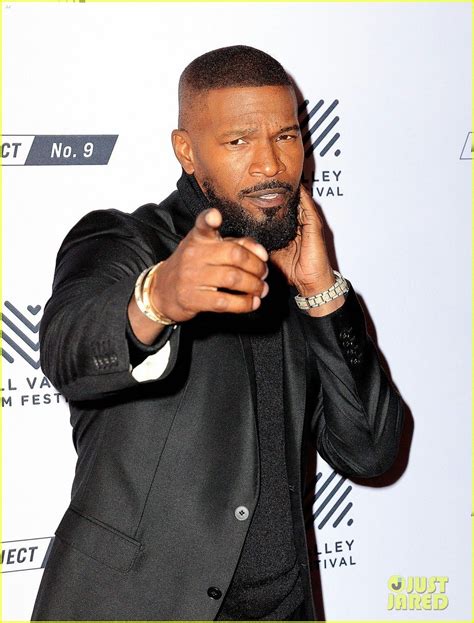 Jamie Foxx Looks Suave in Suit & Turtleneck at 'Just Mercy' Premiere ...