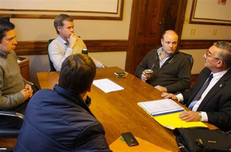 El Intendente Piaggio Se Reunió Con Las Autoridades Del Aeródromo De La Ciudad Municipalidad