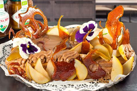 Torta Dautunno Con Pan Di Spagna Farcito Con Namelaka Alla Crema Alla