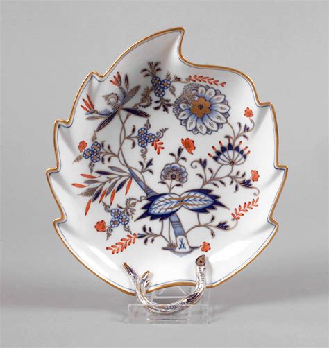 Sold Price Meissen Blattschale Zwiebelmuster August Am