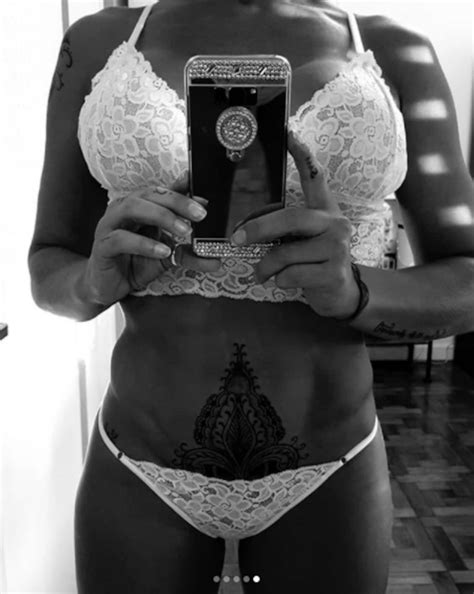 Las fotos ultra hot de Mónica Farro una diosa fitness lencería sexy y