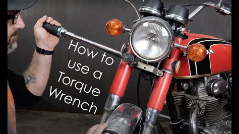 How To Use A Torque Wrench Youtube