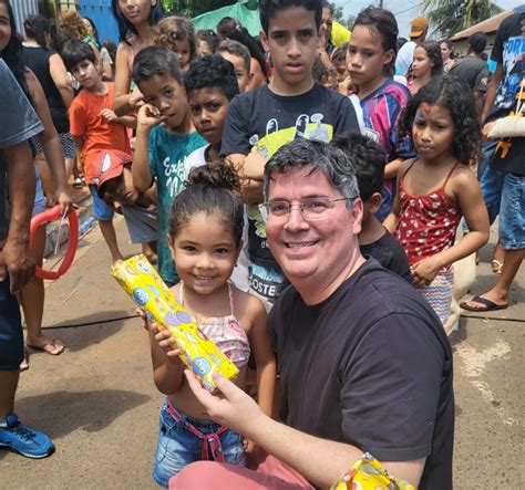 Dia das crianças Dr Victor Rocha participa das festividades no Jardim