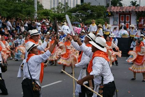 Danza Tradicional Con Machetes Fashion Hats Sombrero