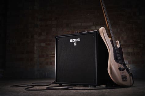 Boss Katana-110 Bass – универсальный комбоусилитель для бас-гитары ...