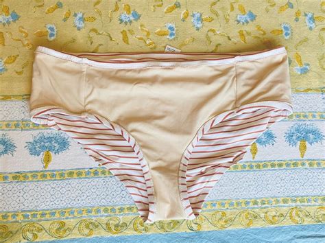 EUC Anthropologie S M 6 Mermaid Bikini Bottom Allihop Cream Ivory