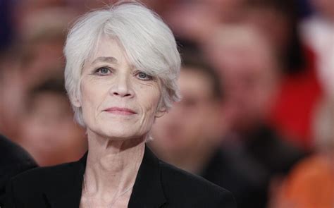 « Cest Un Cauchemar Atteinte Dun Cancer Françoise Hardy Souhaite