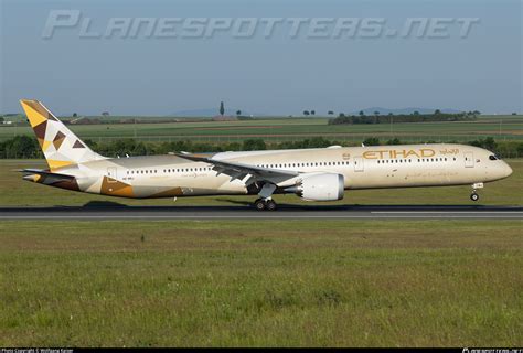 A Bmj Etihad Airways Boeing Dreamliner Photo By Wolfgang Kaiser