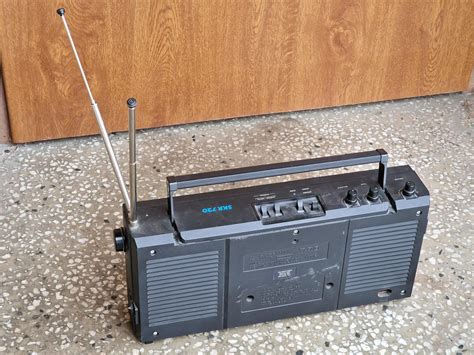 Radiomagnetofon RFT SKR 720 nefunkční Aukro