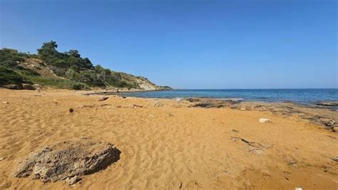 Le Spiagge Rosse Nella Costa Dei Saraceni Meraviglie Di Calabria