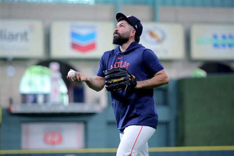 Astros Starter Jos Urquidy Exits Rehab Start With Right Forearm