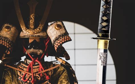 What is the Difference Between a Katana and a Samurai Sword?