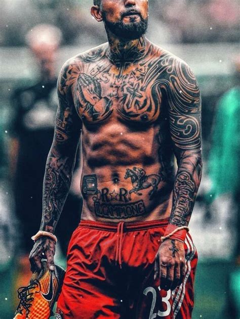 Top 7 footballers with astounding tattoos - HowdySports