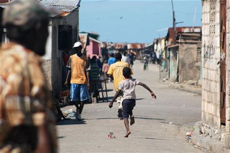 Tregua en comuna de Haití tras cuatro años de guerra AlMomento net