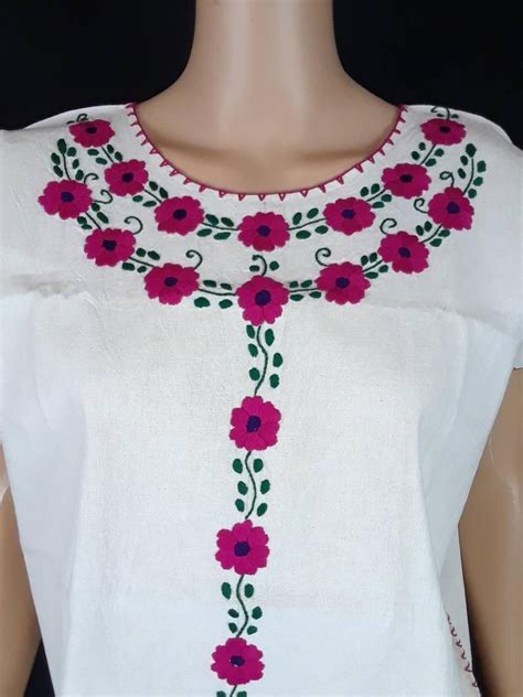 Blusa Artesanal Mexicana De Manta Blanca Bordada Modelo Flores