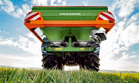 Amazone Za M Mounted Fertiliser Spreaders Andrew Symons Devon Uk