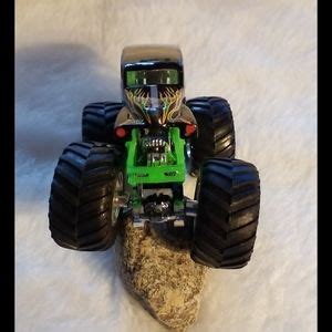 Mattel Toys Mattel Hot Wheels Monster Jam Grave Digger Collectible Trucknumbering In Pic