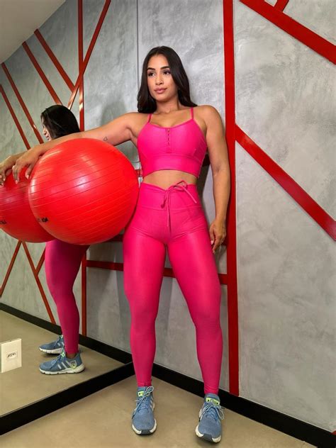 Conjunto Calça Empina Bumbum Alta Compressão Aveludado Rosa Pink