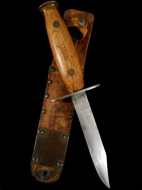 Hard To Find Us Ww2 Short Combat Knife Wwood Handle And M6 Type Sheath