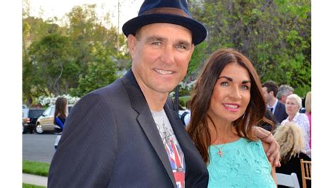 Vinnie Jones' wife dies aged 53 - 8days