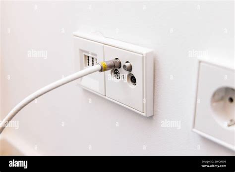 Aus für Nebenkostenprivileg bei Kabel TV Symboldbild Kabel TV Dose in