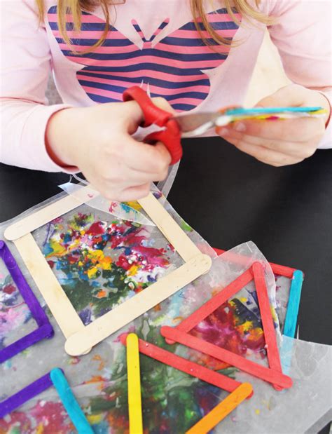 Melted Crayon Suncatchers Craft Project Kids Of All Ages Kinderart