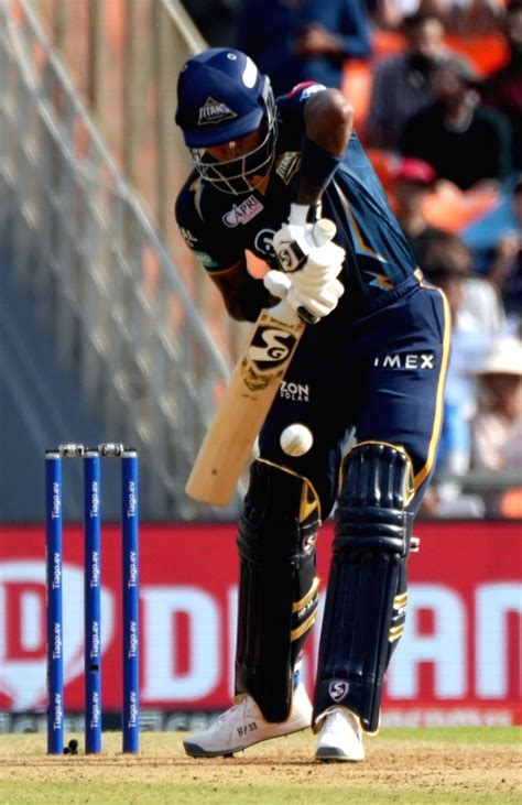 ahmedabad gts captain hardik pandya plays  shot   ipl
