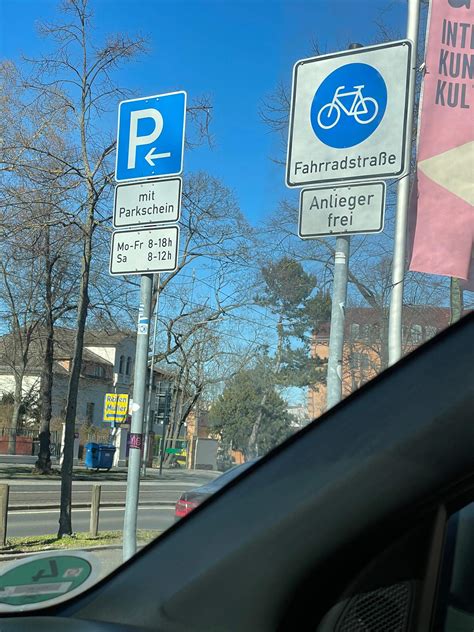 darf man hier am Samstag ab 12 Uhr parken? (Auto, Verkehr, Straßenverkehr)