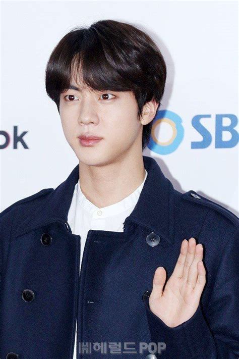 Bts Sbs Gayo Daejun Red Carpet Cantantes Kim Seokjin