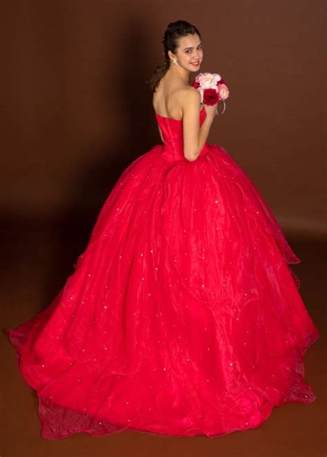 Abito Da Sposa E Cerimonia Rosso Stile Principessa Realizzato In Raso E