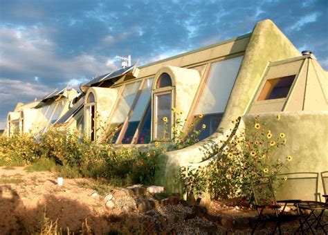 Revolutionizing Sustainable Living: The Magic of Earthship Biotecture