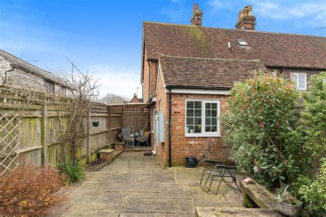 Sissinghurst Cranbrook Tn17 2 Bed End Of Terrace House For Sale £375 000