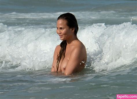 Chrissy Teigen Chrissyteigen Nude Leaked Photo 112 Fapello