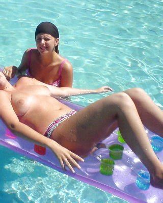 Amateur Beach Lesbian Action Porn Pictures XXX Photos Sex Images 530225 PICTOA