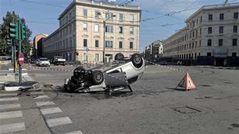 Torino Incidente Oggi Corso Regio Parco Angolo Lungodora Firenze