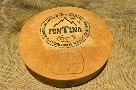 Производство сыра «Фонтина». Большая российская энциклопедия
