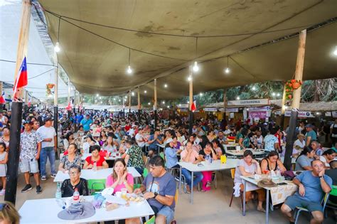 Más de 5 mil personas disfrutaron de la jornada inaugural de la Feria