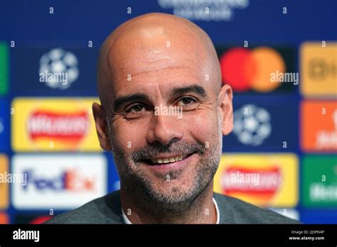 Pep Guardiola Directrice De Manchester City Lors D Une Conf Rence De