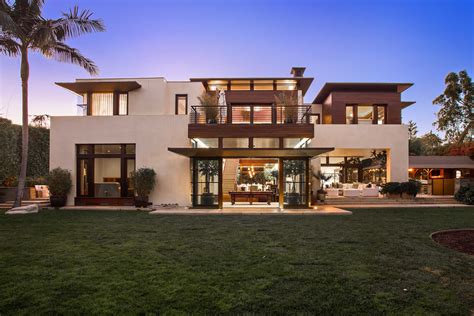 Matt Damon Finds Buyer For 179 Million Pacific Palisades Home Observer