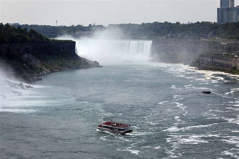 Niagara Falls Boat Tours To Break Record For Earliest Opening Due To