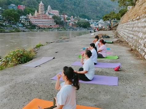 7 Day Yoga Meditation Retreat In Rishikesh BookYogaRetreats