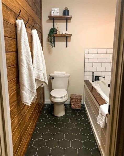 Modern Farmhouse Bathroom With Wood Shiplap Wall Soul And Lane